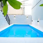 Apartment Heritage In Center With Pool- *