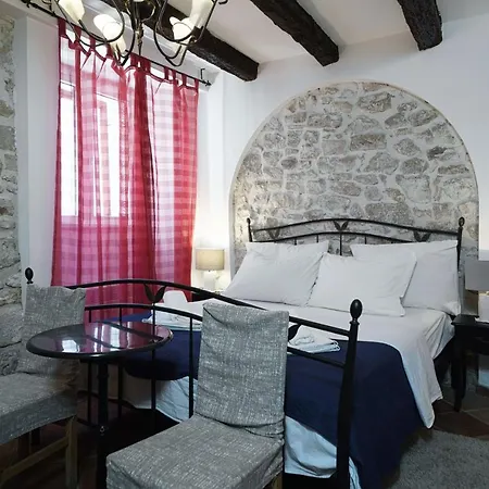 Heritage In Center With Pool- Водице