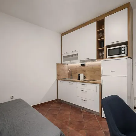 Apartment Heritage In Center With Pool- Vodice