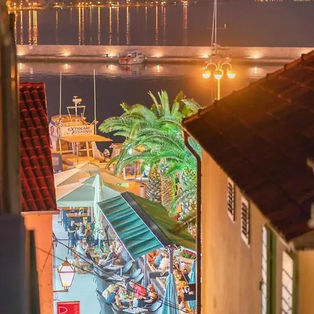 Apartment Heritage In Center With Pool- Vodice