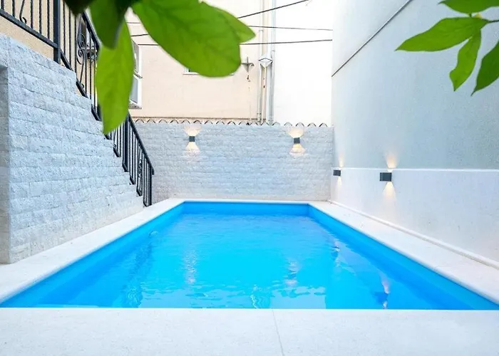 Lejlighed Heritage In Center With Pool- *