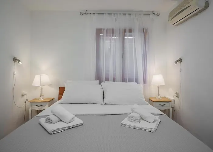 Lejlighed Heritage In Center With Pool- Vodice