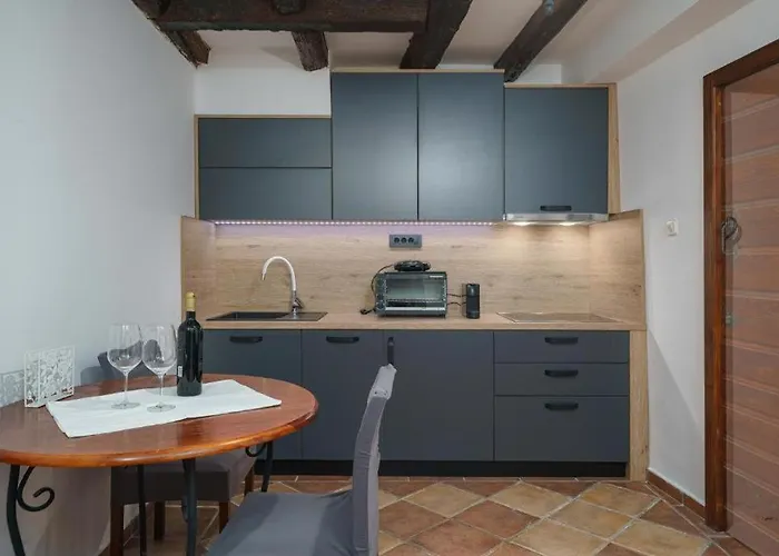 Lejlighed Heritage In Center With Pool- Vodice