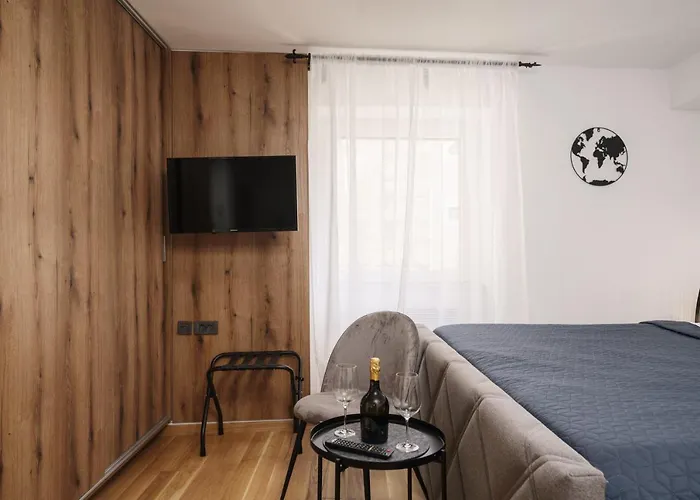 아파트 Heritage In Center With Pool-