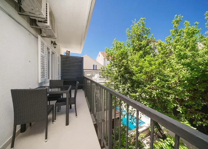 Heritage In Center With Pool- * Vodice