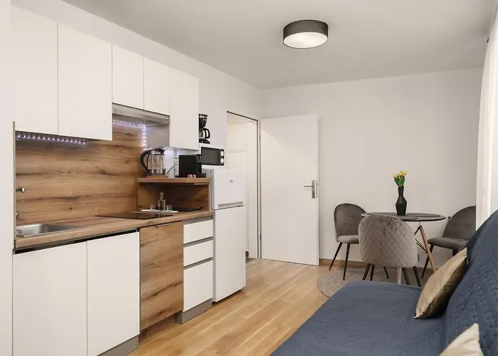 Heritage In Center With Pool- * 보디체