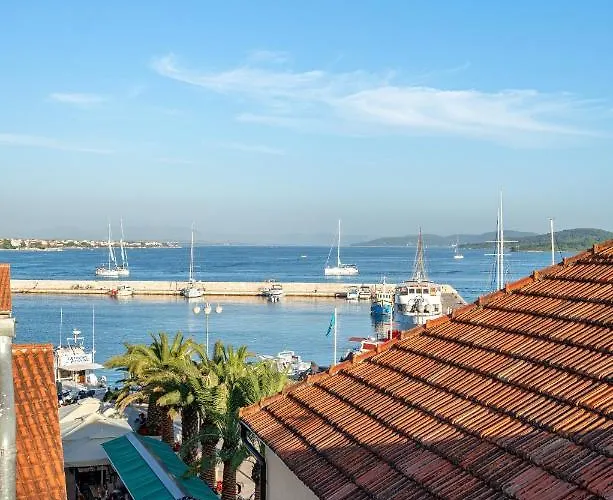 Heritage In Center With Pool- Lejlighed Vodice